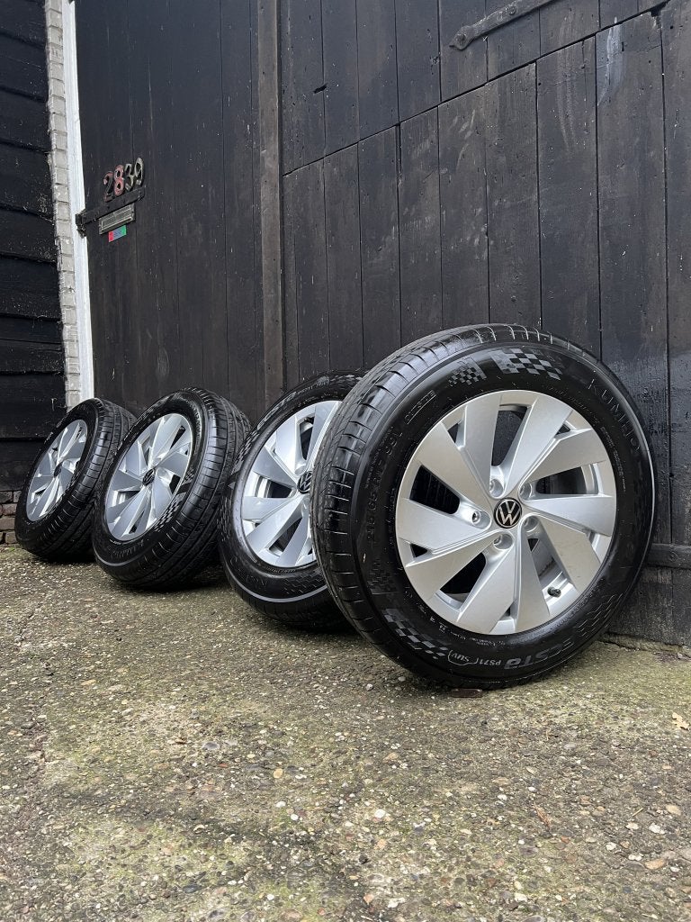 Originele Volkswagen Tiguan velgen 17" 5x112 Bari zomerset, Niet ingevuld, Banden en Velgen, Niet ingevuld, 17 inch