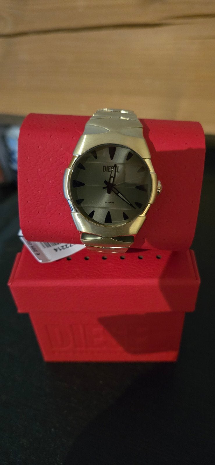 Diesel horloge Dz2214 gold Nieuw is doos Zie beschrijving, Ophalen, Nieuw, Staal, Overige merken