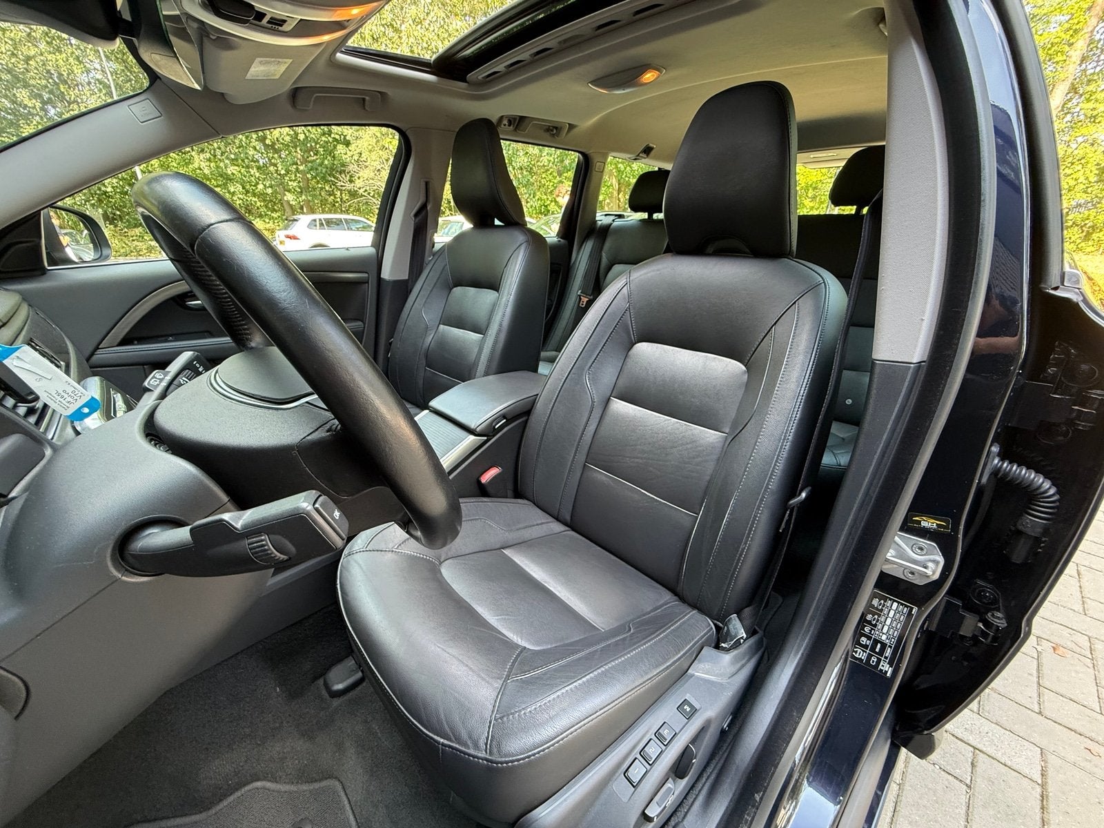 Volvo V70 2.0 T4 Polar+ Leer l Pano l Trekhaak (bj 2016), Auto's, Automaat, Euro 6, 1969 cc, Blauw