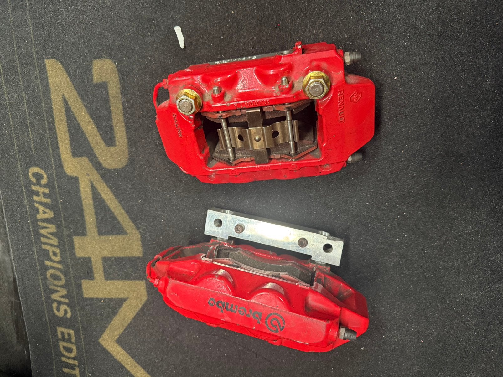 Renault Clio 2 Brembo 4-pots remklauwen + custom adapters, Ophalen of Verzenden, Gebruikt, Renault