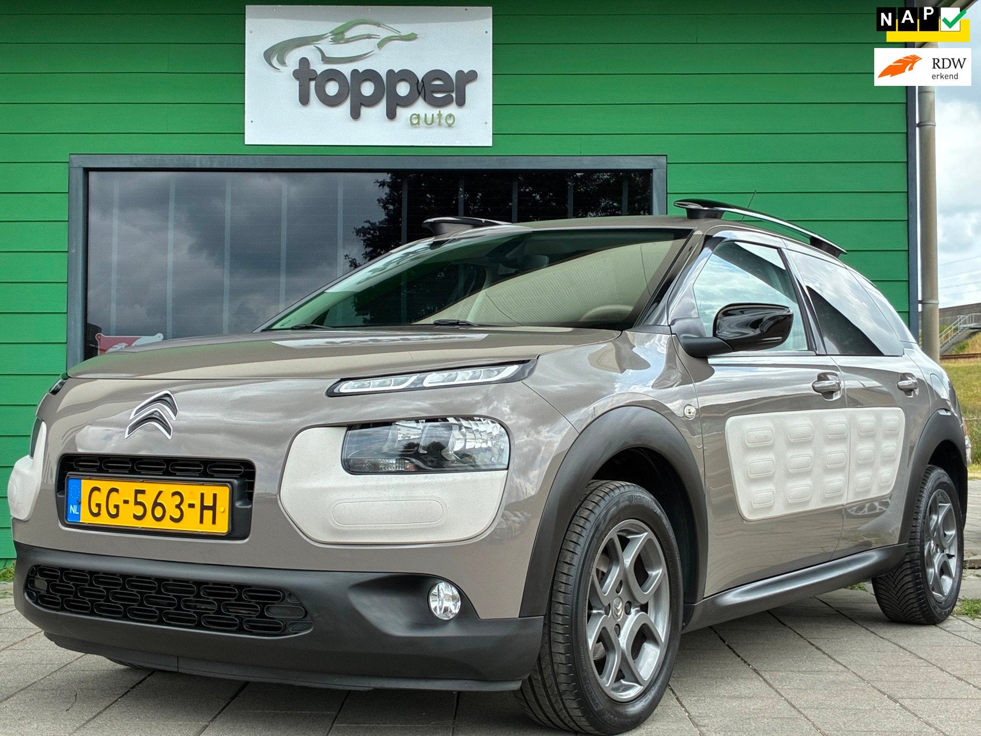 Citroen C4 Cactus 1.2 e-VTi Shine|2e Eigenaar|Automaat|D-Rie, Auto's, Citroën, Bruin, 82 pk, 23 km/l, Origineel Nederlands