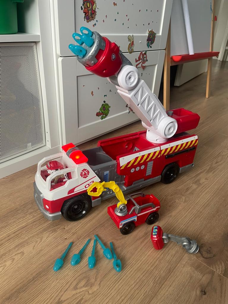 Paw Patrol Brandweerwagen met Marshal en mini-voertuig, Ophalen of Verzenden, Zo goed als nieuw