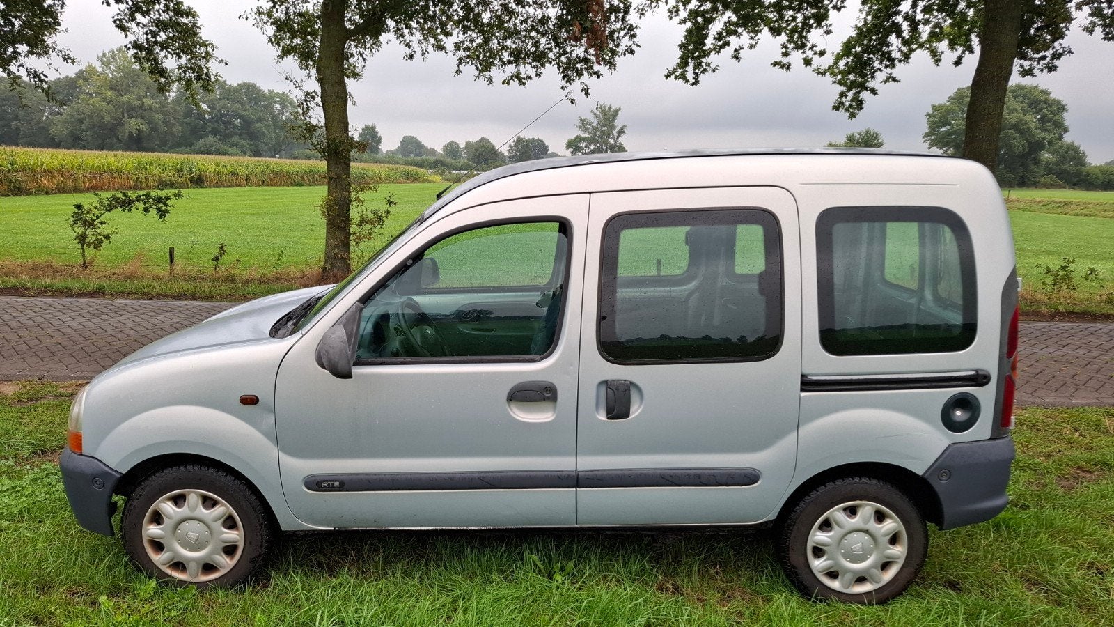 Rolstoelauto Renault Kangoo, 74 pk, 4 cilinders, Origineel Nederlands, Handgeschakeld