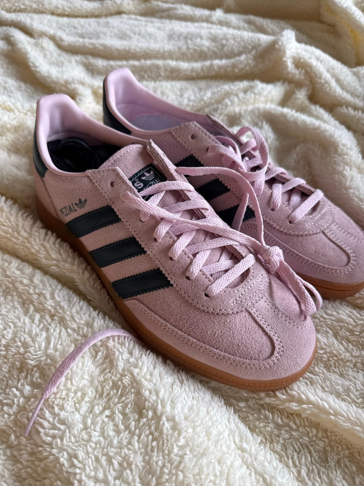 Roze Adidas Spezial sneakers - Nieuw, Ophalen of Verzenden, Nieuw, Roze, Sneakers of Gympen
