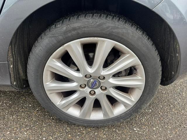 Volvo V40 1.6 D2 Summum, '13, keurige auto met nwe. distribu, Voorwielaandrijving, Euro 5, Gebruikt, 4 cilinders