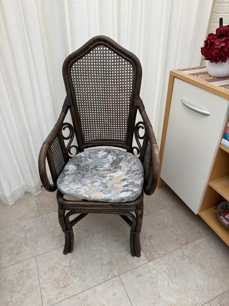 Rotan stoel met webbing, Antiek en Kunst, Antiek | Meubels | Stoelen en Banken, Ophalen