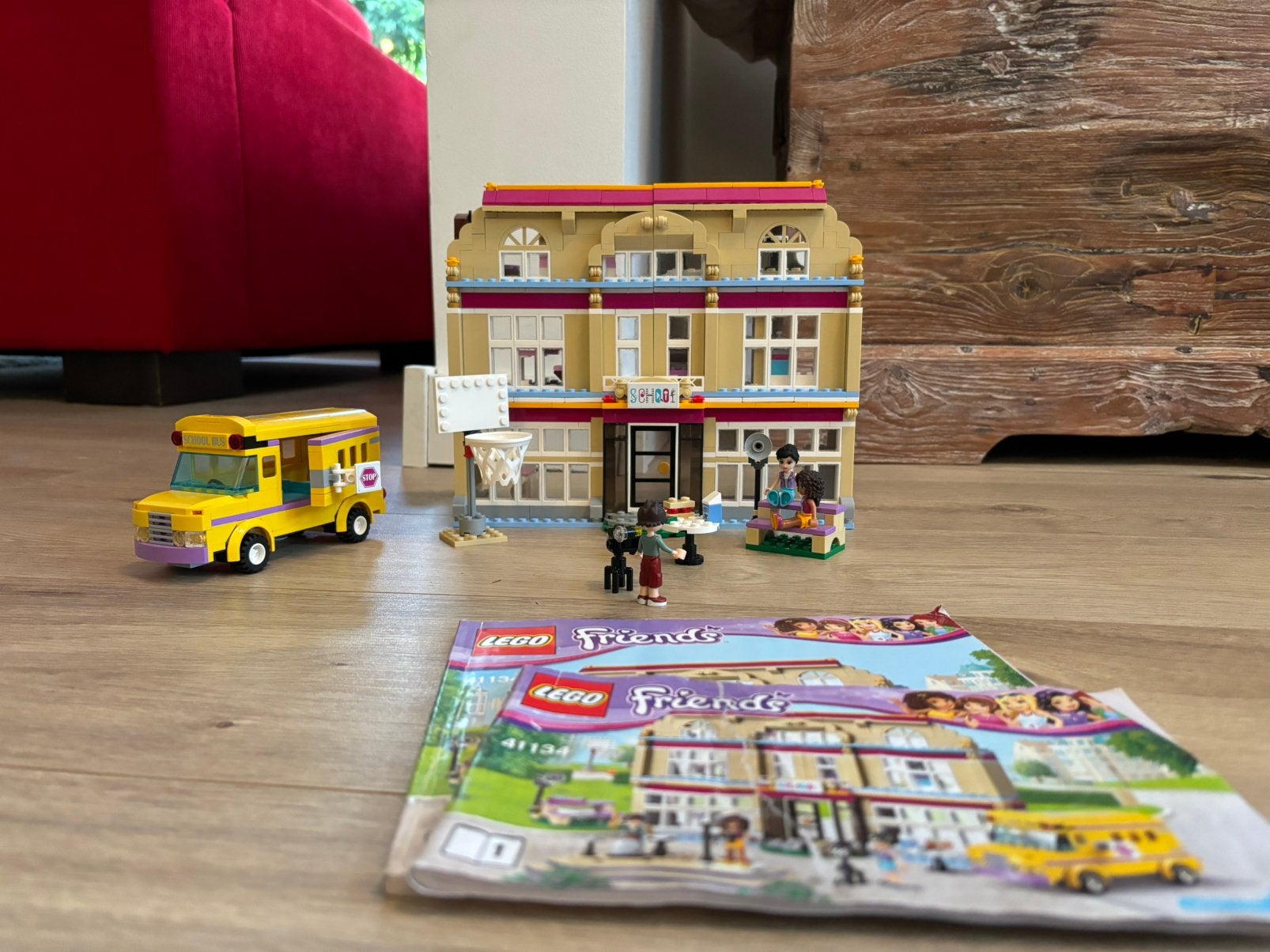 lego friends heartlake performance school 41134, Ophalen of Verzenden, Zo goed als nieuw