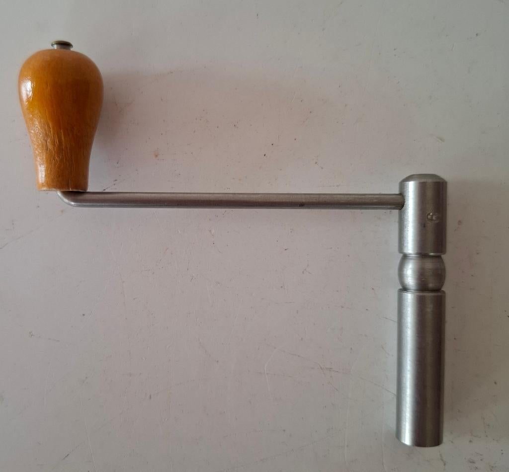 Kruksleutel voor staande klok of Comtoise nr. 9 - 4,5 mm., Antiek en Kunst, Antiek | Klokken, Ophalen of Verzenden