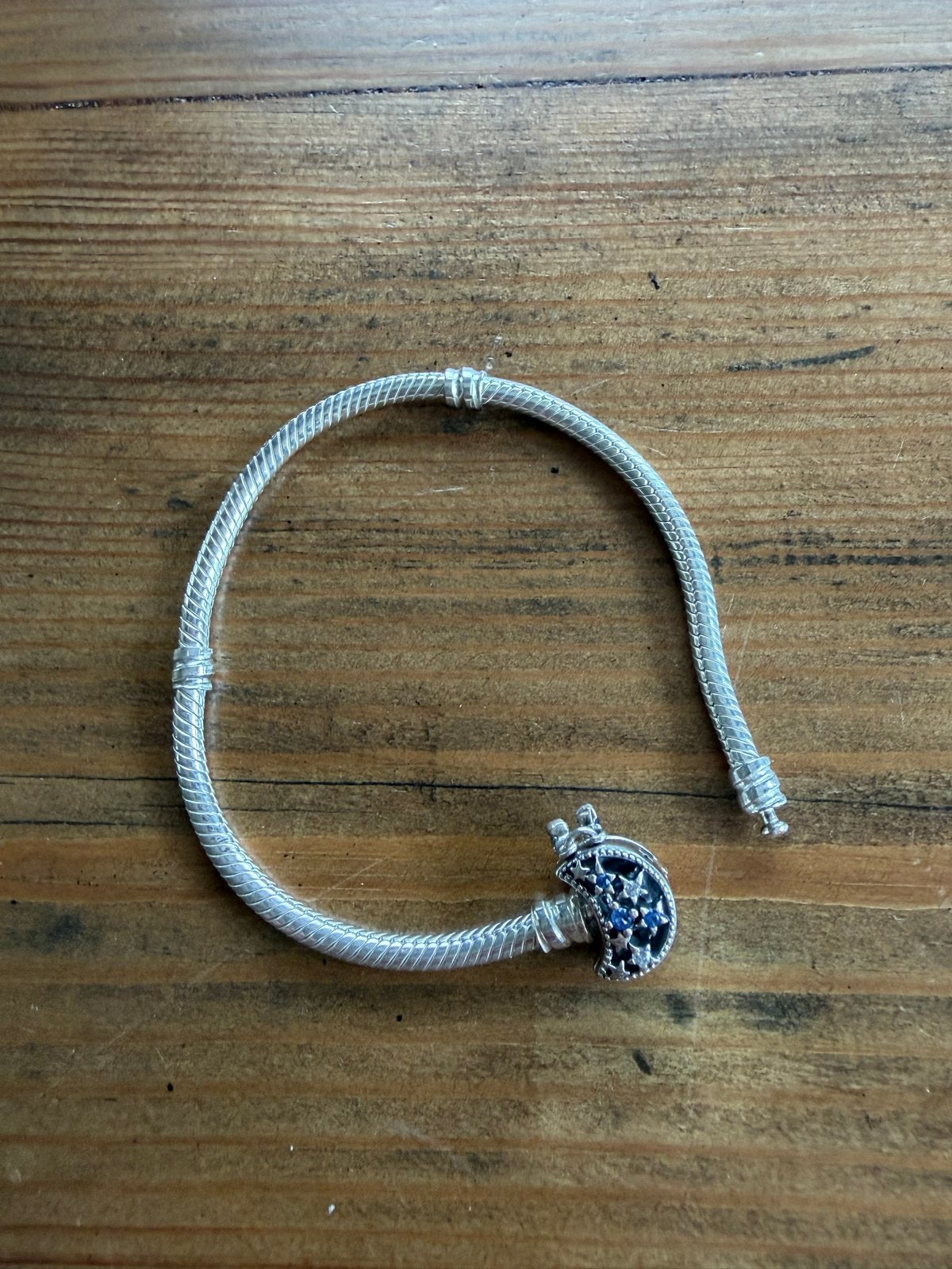 Zilveren Pandora armband 17 cm met maansluiting, Sieraden, Tassen en Uiterlijk, Armbanden, Nieuw, Ophalen of Verzenden, Met bedels of kralen