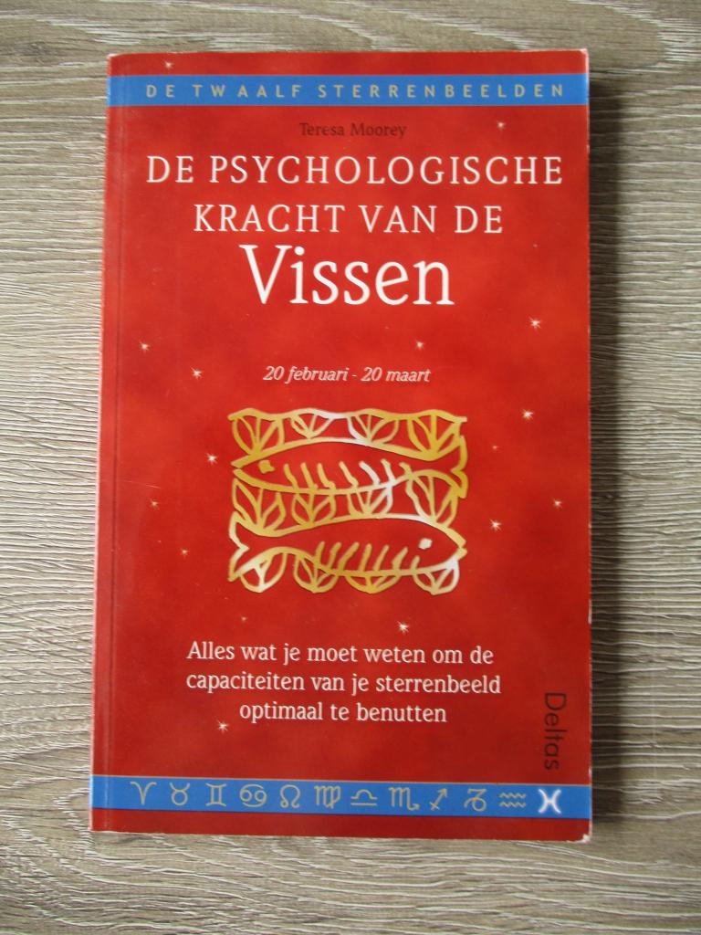 De psychologische kracht van de vissen - Teresa Moorey, Boeken, Ophalen of Verzenden, Gelezen, Overige onderwerpen, Achtergrond en Informatie