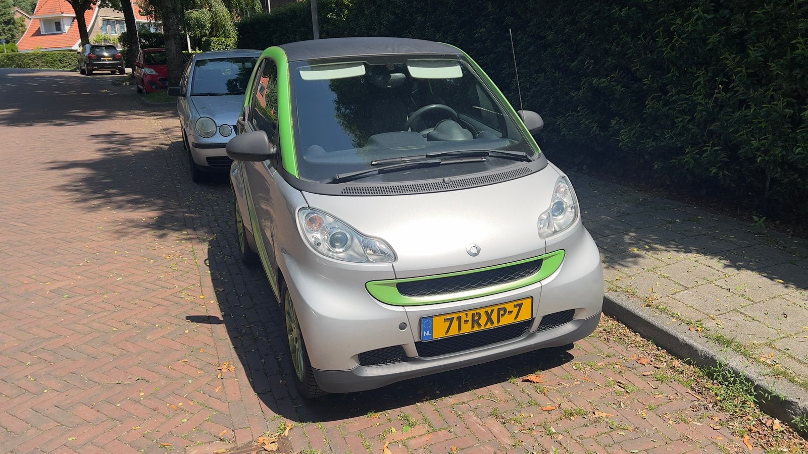 Smart ForTwo 1.0 45KW Coupe MHD AUT 2011 Zwart, Auto's, Automaat, 18 €/maand, 61 pk, Origineel Nederlands