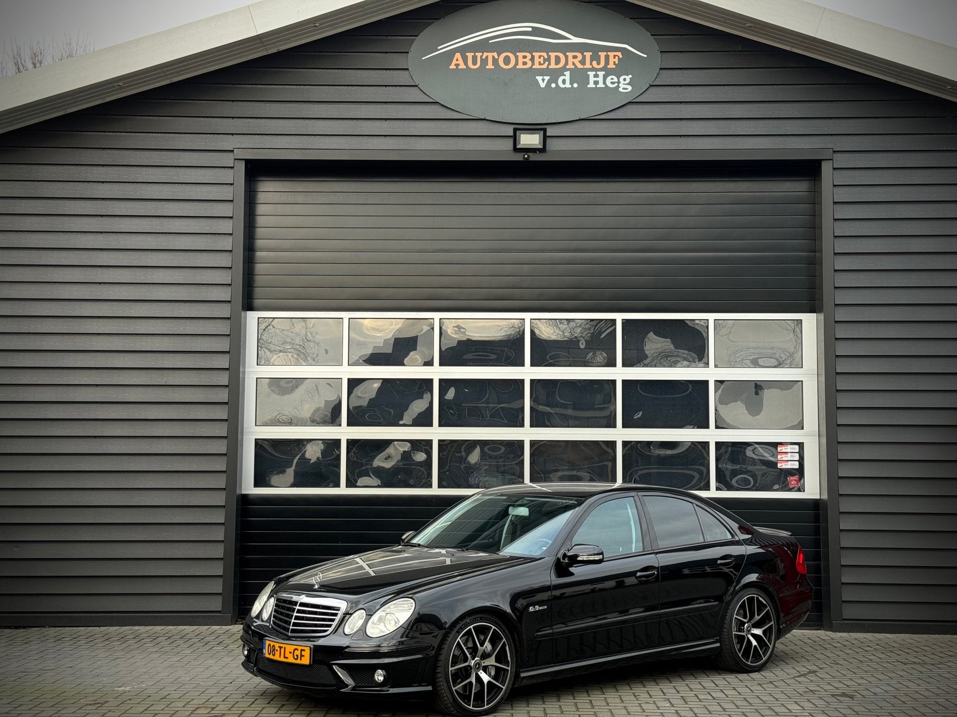 Mercedes-Benz E-klasse AMG E63 NL Auto Uniek! 6.2 V8 514PK, Auto's, Automaat, Achterwielaandrijving, Gebruikt, Zwart