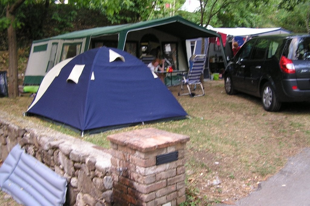 Ophalen voor €20: 2 à 3 persoons koepeltent, Caravans en Kamperen, Ophalen, Gebruikt, Tot en met 3