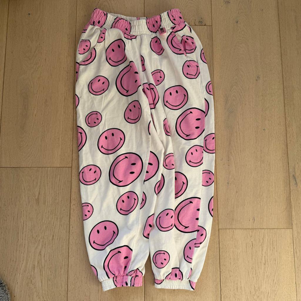 Super leuke joggingbroek met vrolijke smileys, Wit, Ophalen of Verzenden, Zo goed als nieuw, Maat 36 (S)