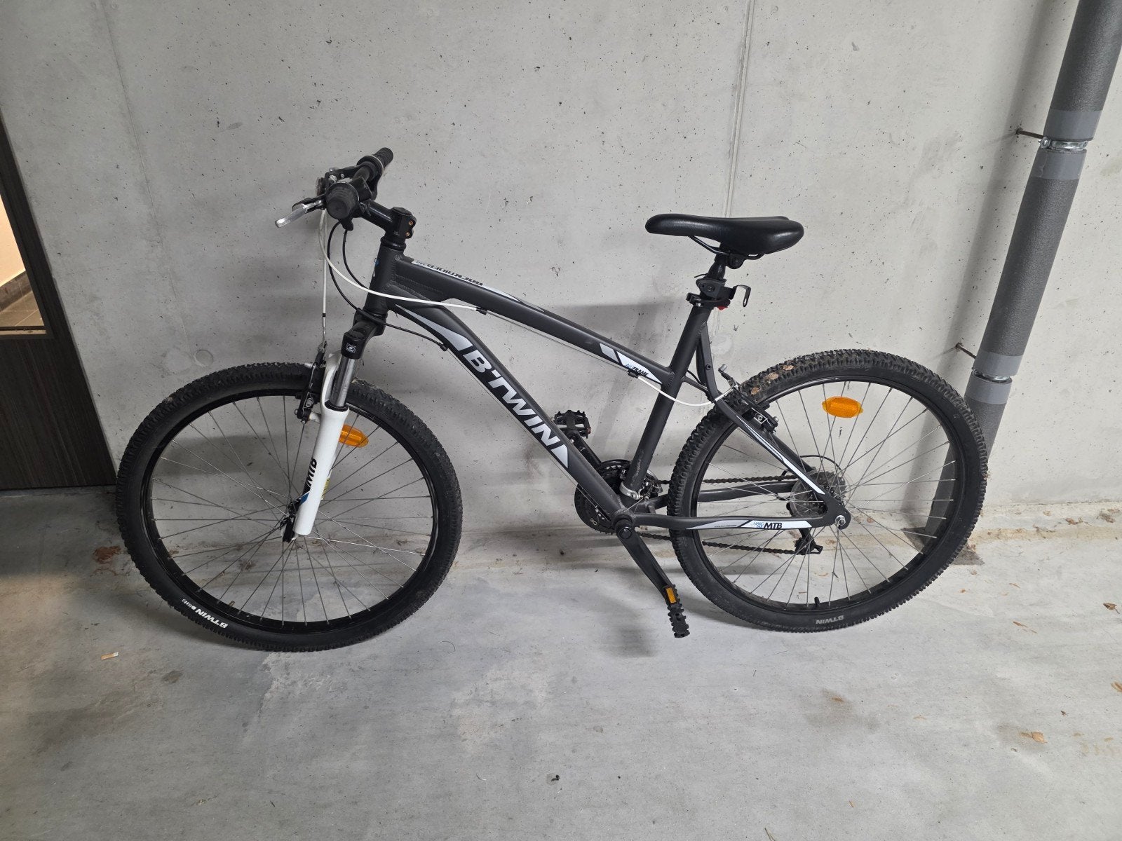 Btwin Rockrider 340 Mountainbike - Zo goed als nieuw, Hardtail, Velgrem, Zo goed als nieuw, Ophalen