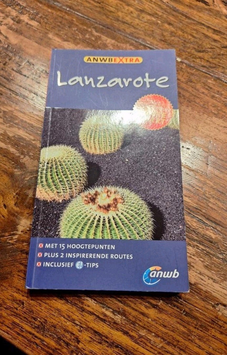 ANWB extra Reisgids Lanzarote met kaart., Boeken, Europa, Ophalen of Verzenden, Zo goed als nieuw, Reisgids of -boek
