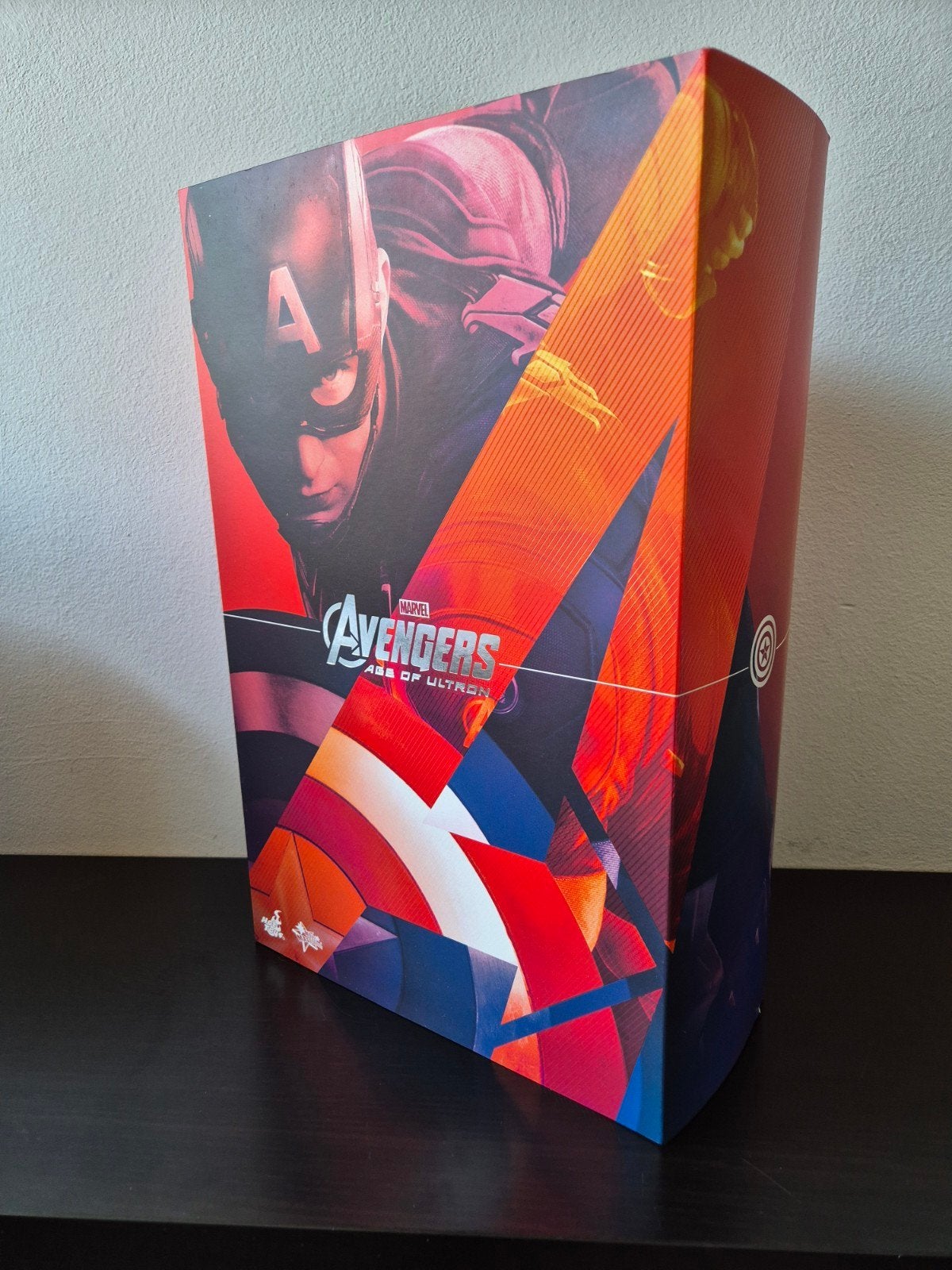 Hot toys Captain America 1/6 Collectible Figuur - Avengers, Ophalen of Verzenden, Zo goed als nieuw, Film, Actiefiguur of Pop