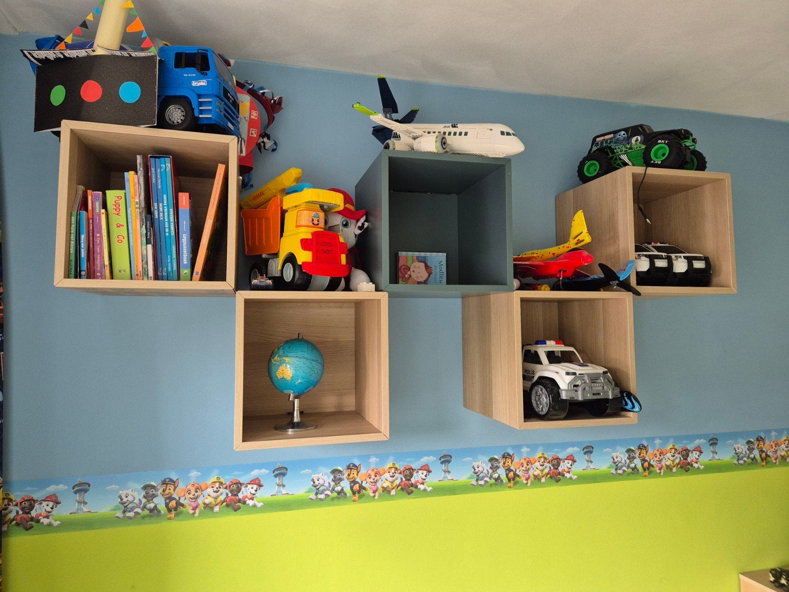 IKEA Eket vakken incl. ophangsysteem - 8 stuks, Ophalen, Minder dan 50 cm, Gebruikt, Eikenhout
