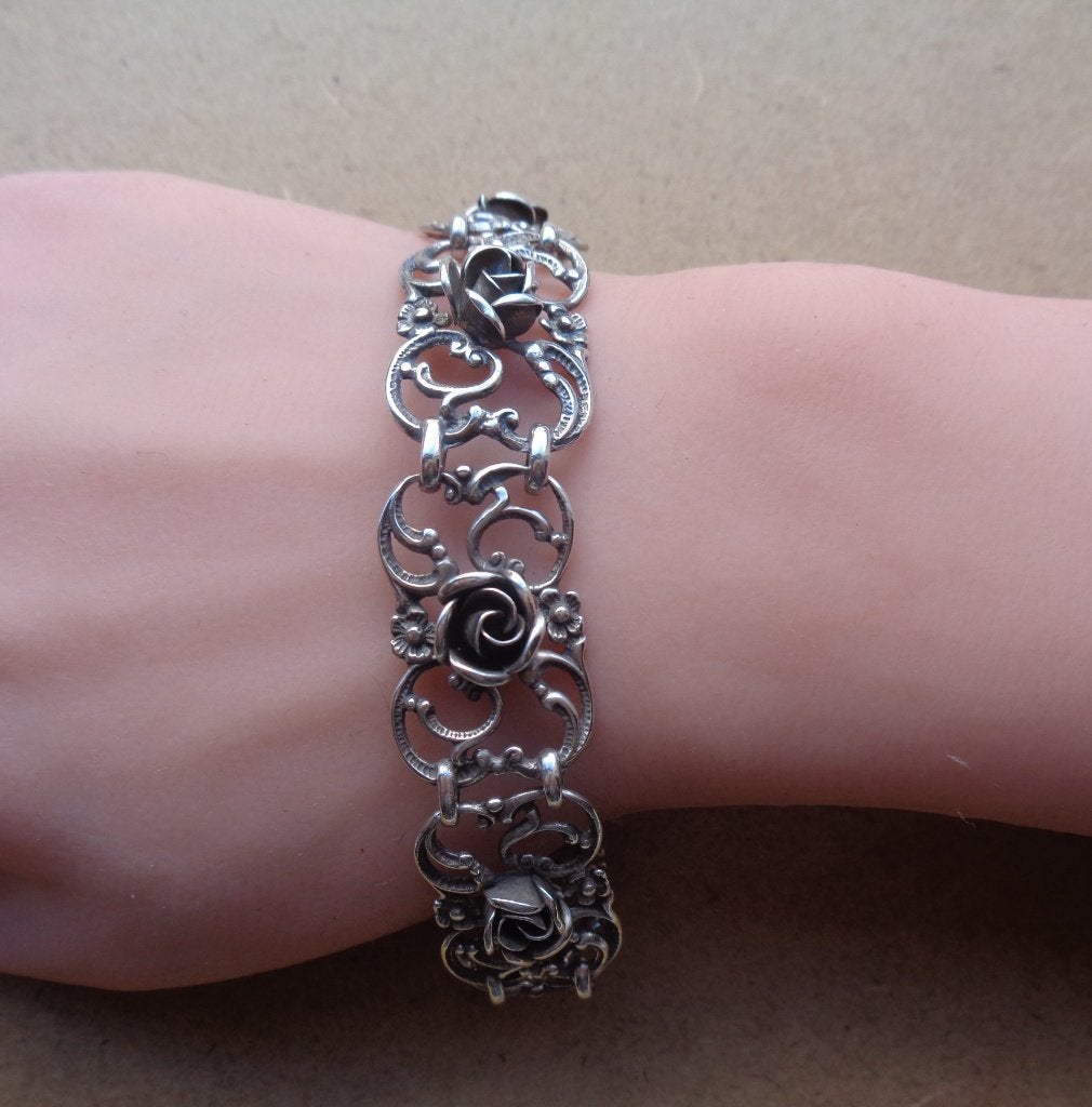 zilveren TEKA armband met roosjes [304], Verzenden, Zo goed als nieuw, Zilver, Zilver