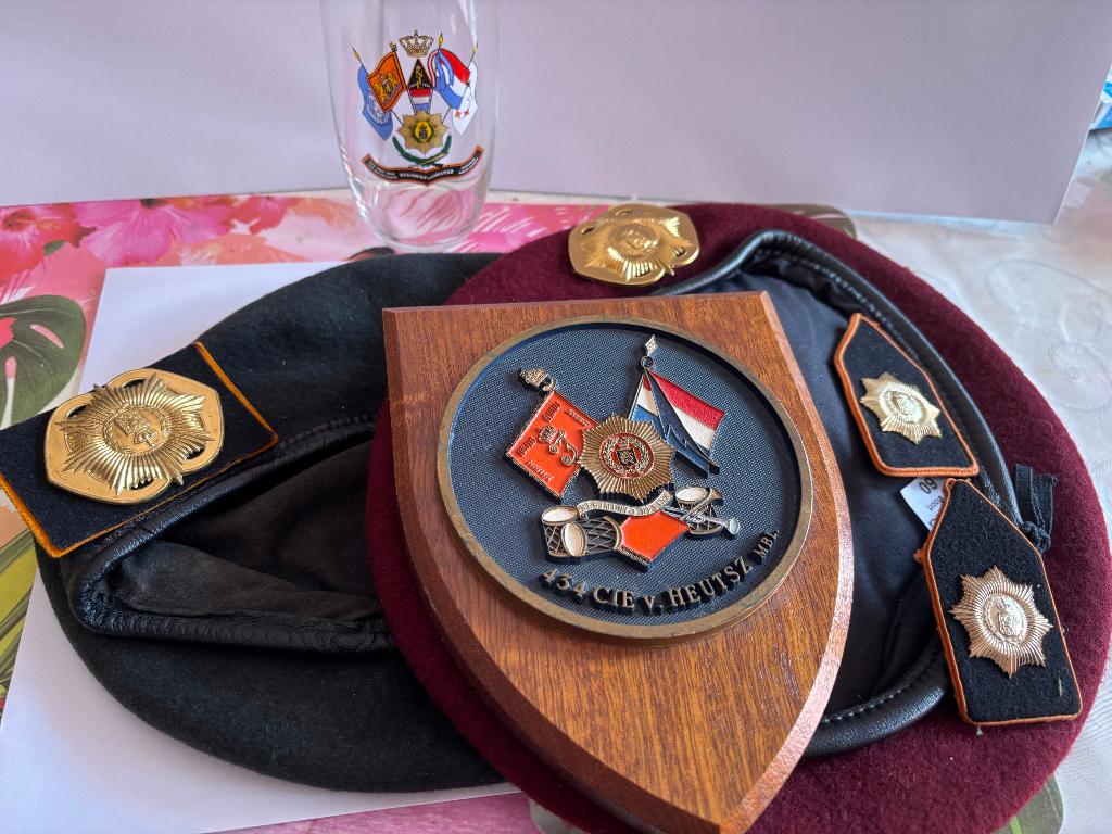 Lot diverse van Heutsz items, Verzamelen, Militaria | Algemeen, Landmacht, Kleding of Schoenen, Nederland, Verzenden