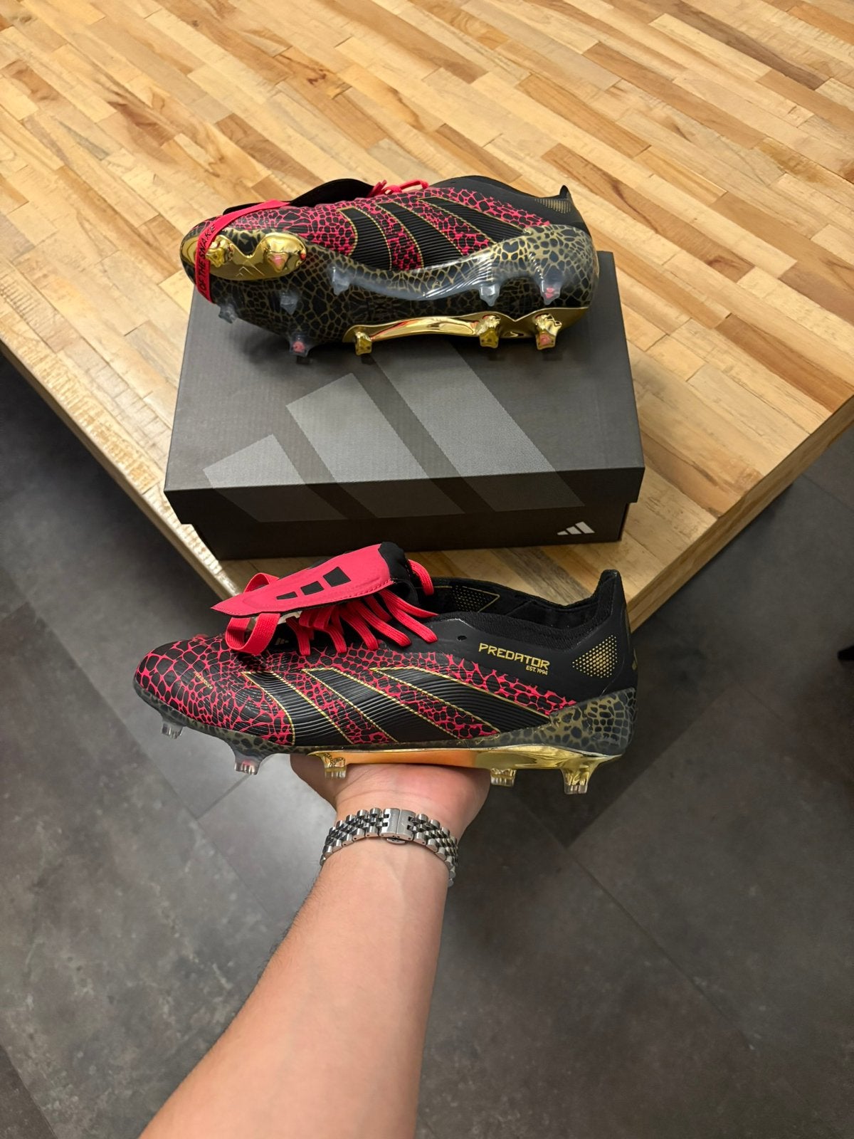 Adidas Predator Snake Elite FG 43, Maat XS of kleiner, Ophalen of Verzenden, Nieuw, Schoenen