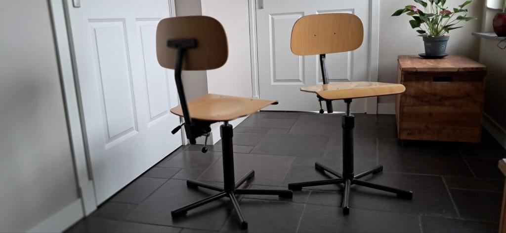 Set van 2 retro schoolstoelen - verstelbaar, Ophalen, Gebruikt, Twee, Overige kleuren
