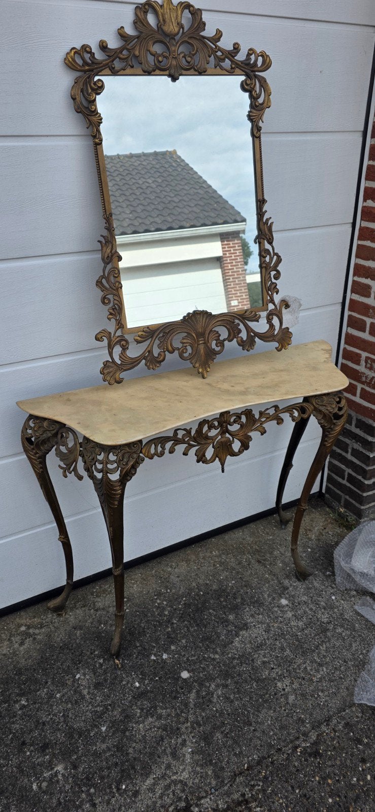 Antiek geelkoper/messing dressoir met spiegel, jaren 70, Antiek en Kunst, Ophalen of Verzenden, Ovaal, Minder dan 50 cm
