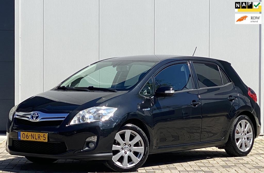 Toyota Auris 1.8 Full Hybrid Dynamic ACHTERUITRIJCAMERA DEAL, Euro 5, Gebruikt, 4 cilinders, Zwart
