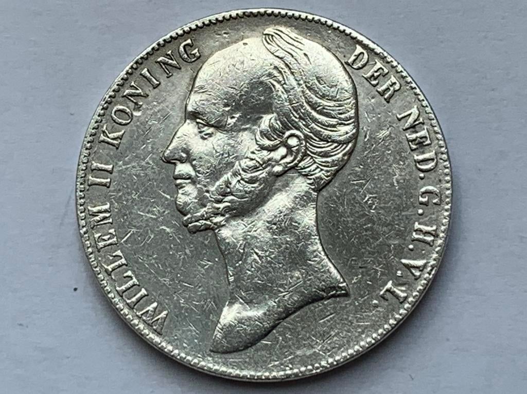 Zilveren rijksdaalder willen 2 uit 1844 zeer schaars, Ophalen of Verzenden, Koning Willem III, 2½ gulden