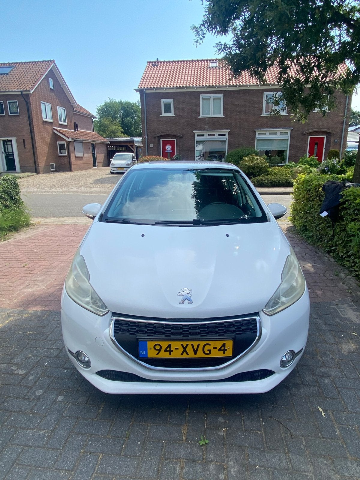 Peugeot 208 1.2 VTi 82PK 5D (102g) 2012 Wit met AIRCO!, Auto's, Voorwielaandrijving, 31 €/maand, 1199 cc, Wit