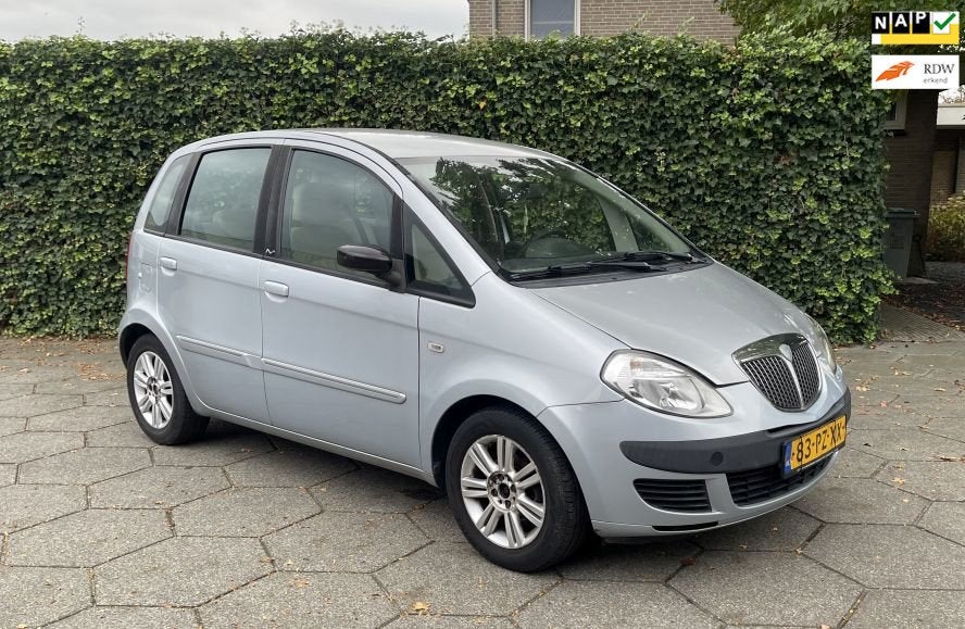 Lancia Musa 1.4-16V Nieuwe APK Inruil is mogelijk, Auto's, Voorwielaandrijving, 15 km/l, Gebruikt, 400 kg