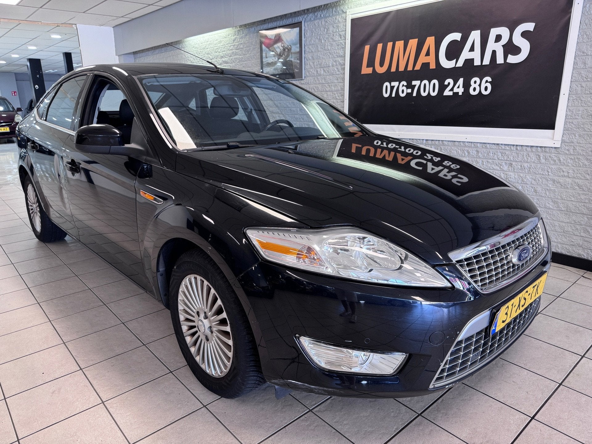 Ford Mondeo 2.0-16V Titanium | Cruise | Navi | PDC | Elektr., Auto's, Ford, Gebruikt, Zwart, Bedrijf, Handgeschakeld