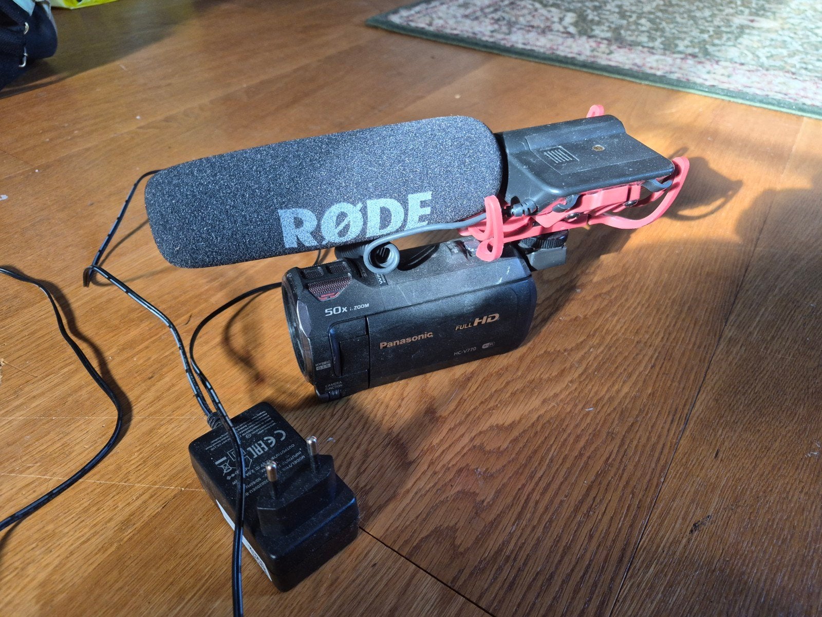 Panasonic HD camera met Rode microfoon en oplader, Audio, Tv en Foto, Ophalen, Panasonic, 20x of meer, Overige soorten