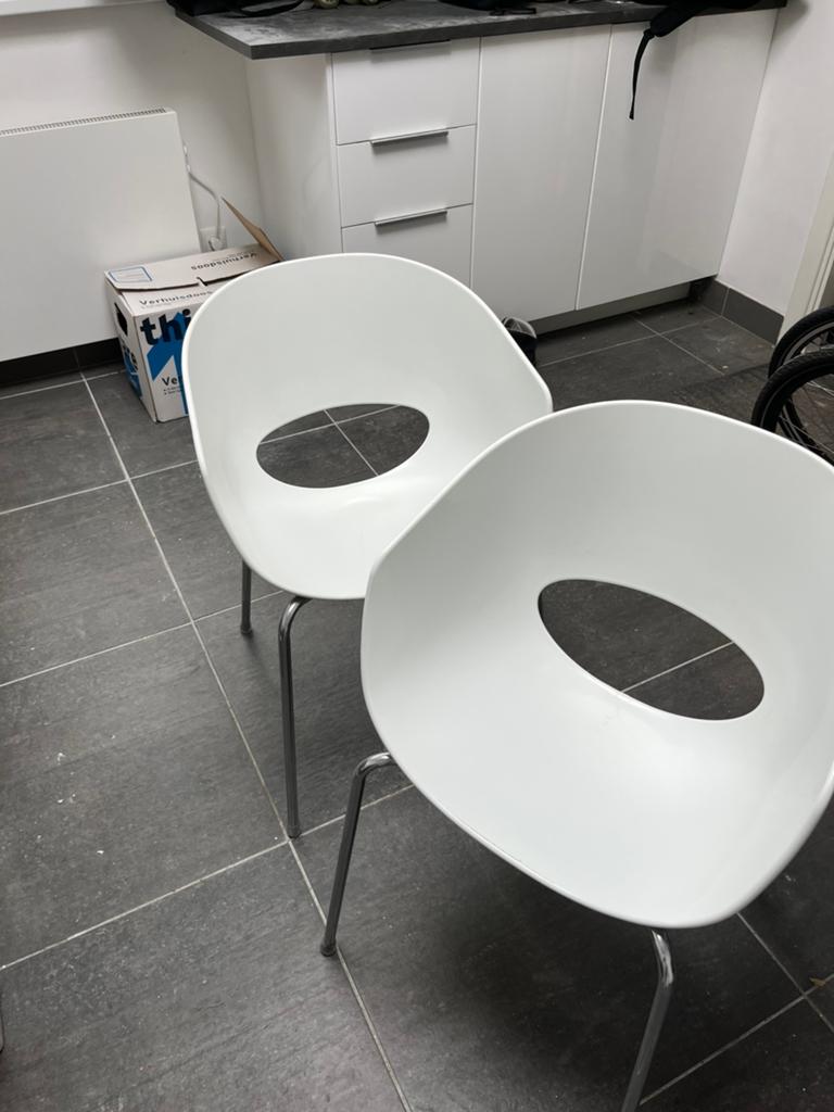Ikea kuipstoelen, Ophalen of Verzenden, Zo goed als nieuw, Wit, Twee