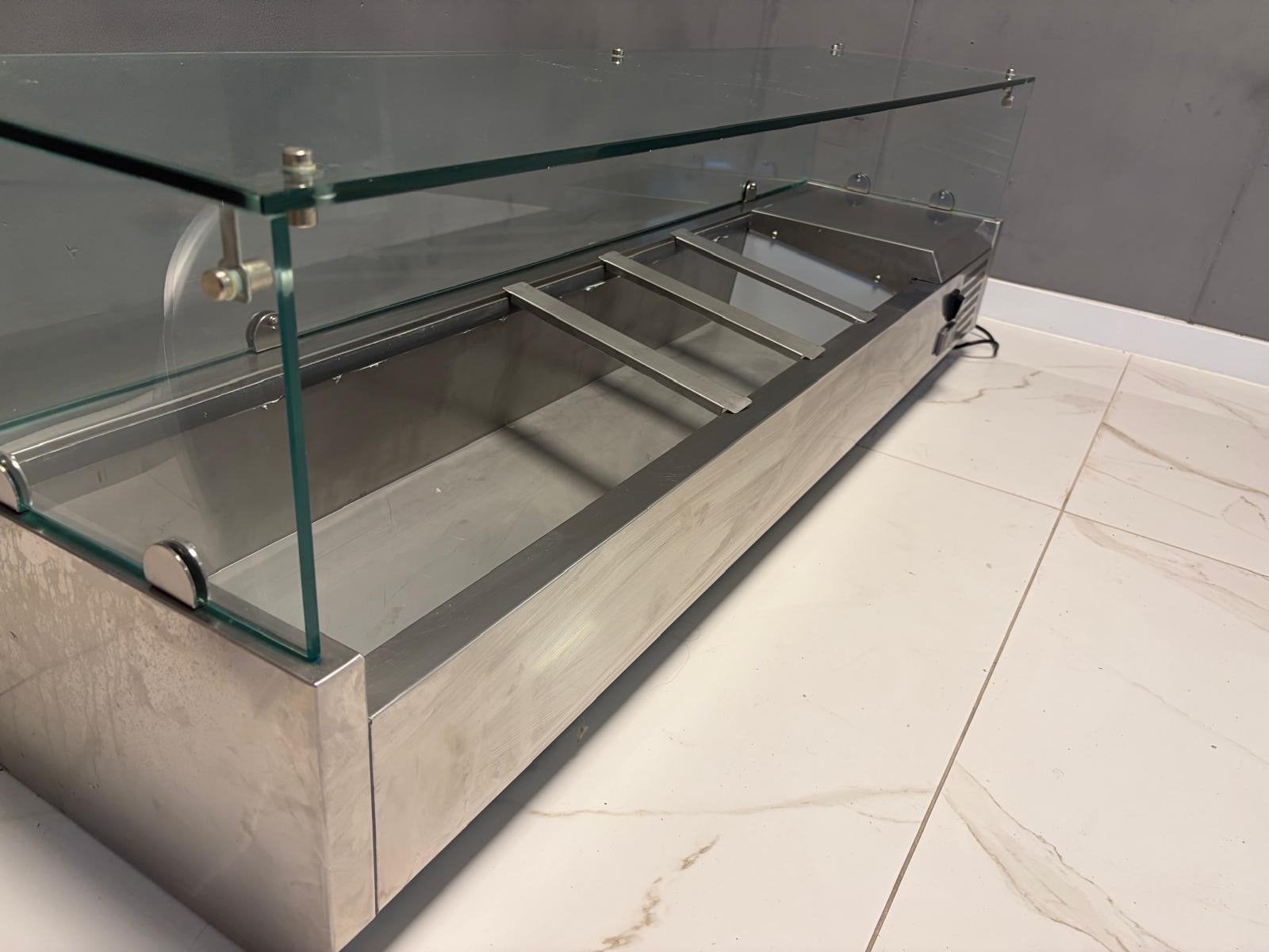 Professionele Saladerie - RVS met glazen opbouw, Ophalen, Zo goed als nieuw