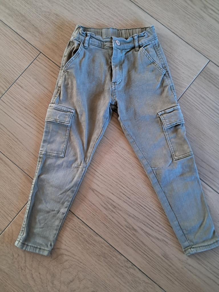 K10 Groene broek ZARA maat 116, Broek, Gebruikt, Ophalen of Verzenden, Zara