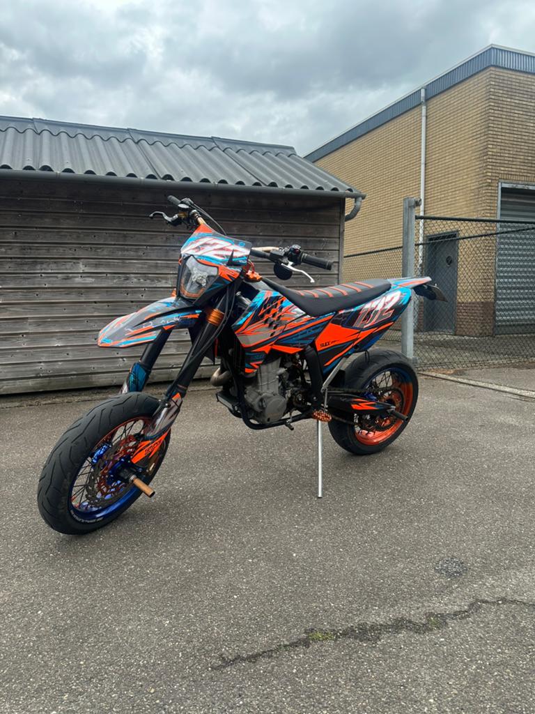 Ktm exc 450 supermoto (gereviseerd), Motoren, Ophalen, Zo goed als nieuw