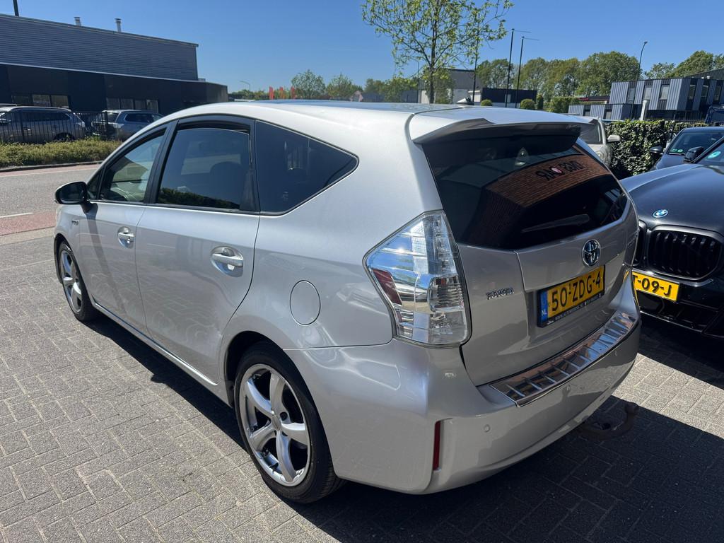 Toyota Prius Wagon 1.8 Aspiration 7 PERS PANO TREKHAAK CAMER, Auto's, Toyota, Euro 5, Gebruikt, 4 cilinders, 7 stoelen