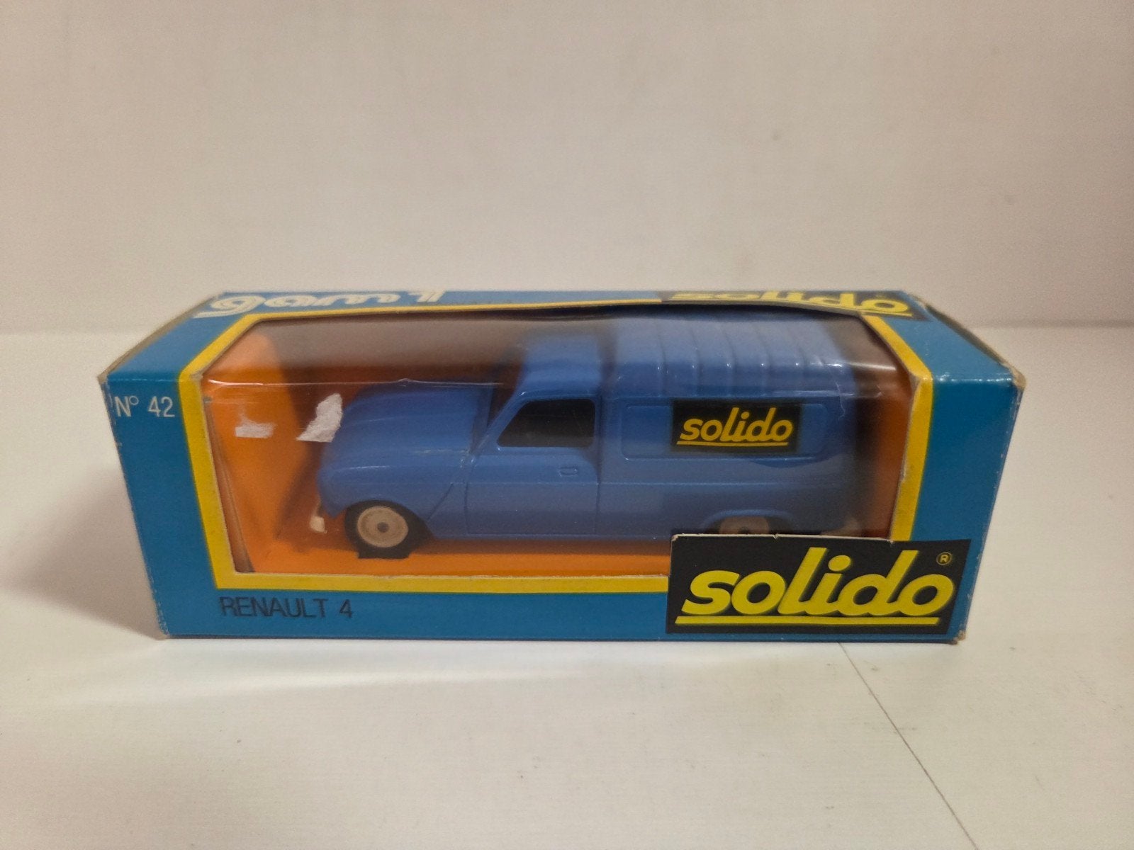 Solido Renault 4 1:43, Hobby en Vrije tijd, Modelauto's | 1:43, Auto, Ophalen of Verzenden, Zo goed als nieuw, .