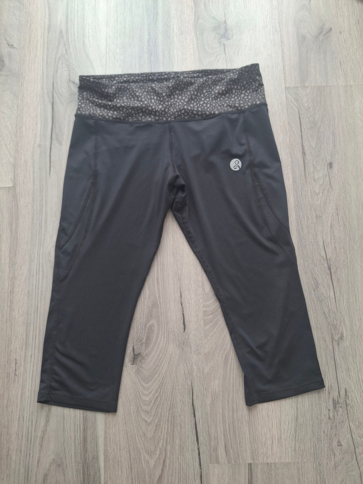 zgan capri sportlegging Leontien maat L bijna gratis, Kleding | Dames, Leontien, Zwart, Maat 42/44 (L), Ophalen of Verzenden