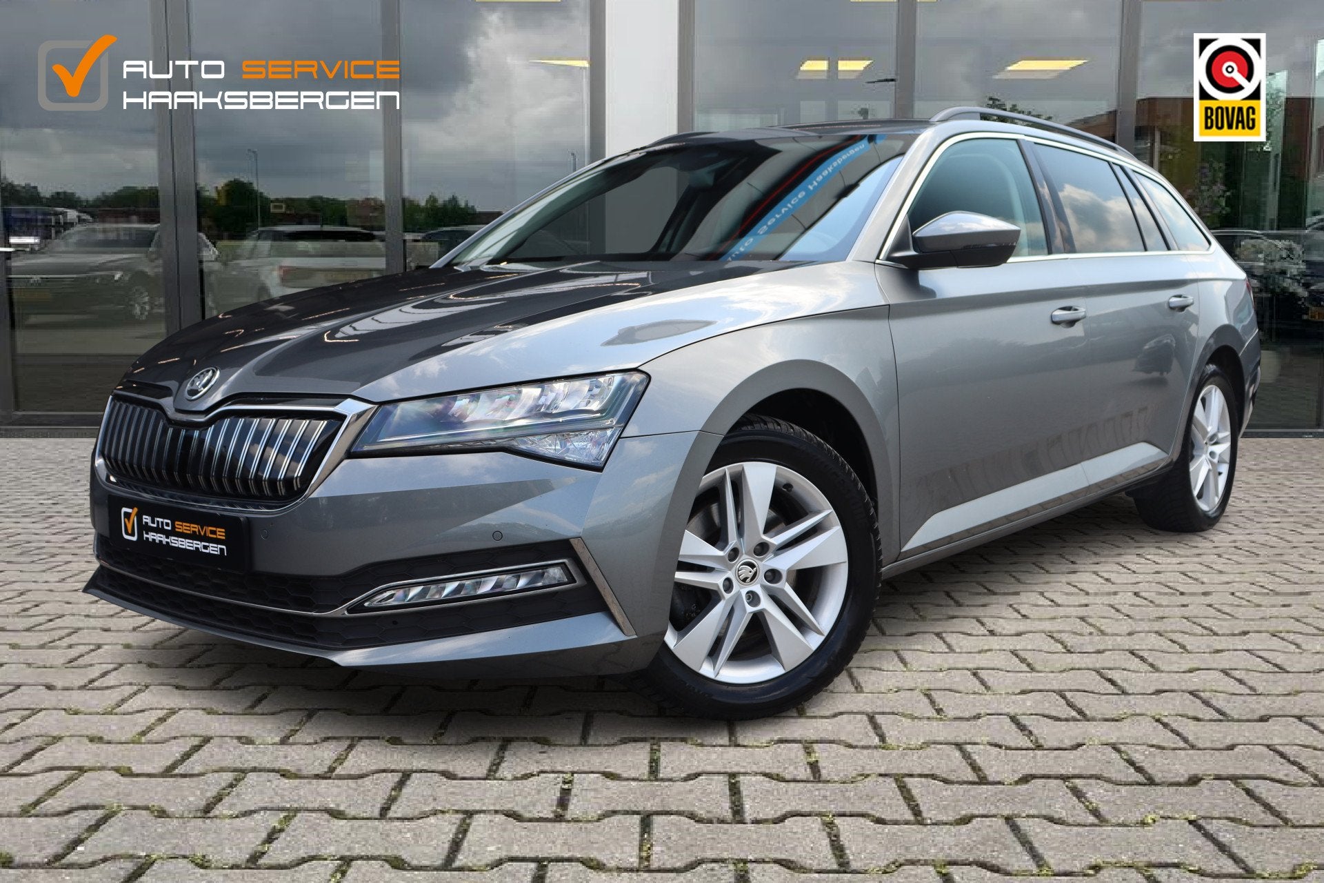 Skoda Superb Combi 1.4 TSI iV Business Edition | ACC | Virtu, Auto's, Gebruikt, Zwart, 4 cilinders, Hybride Elektrisch/Benzine