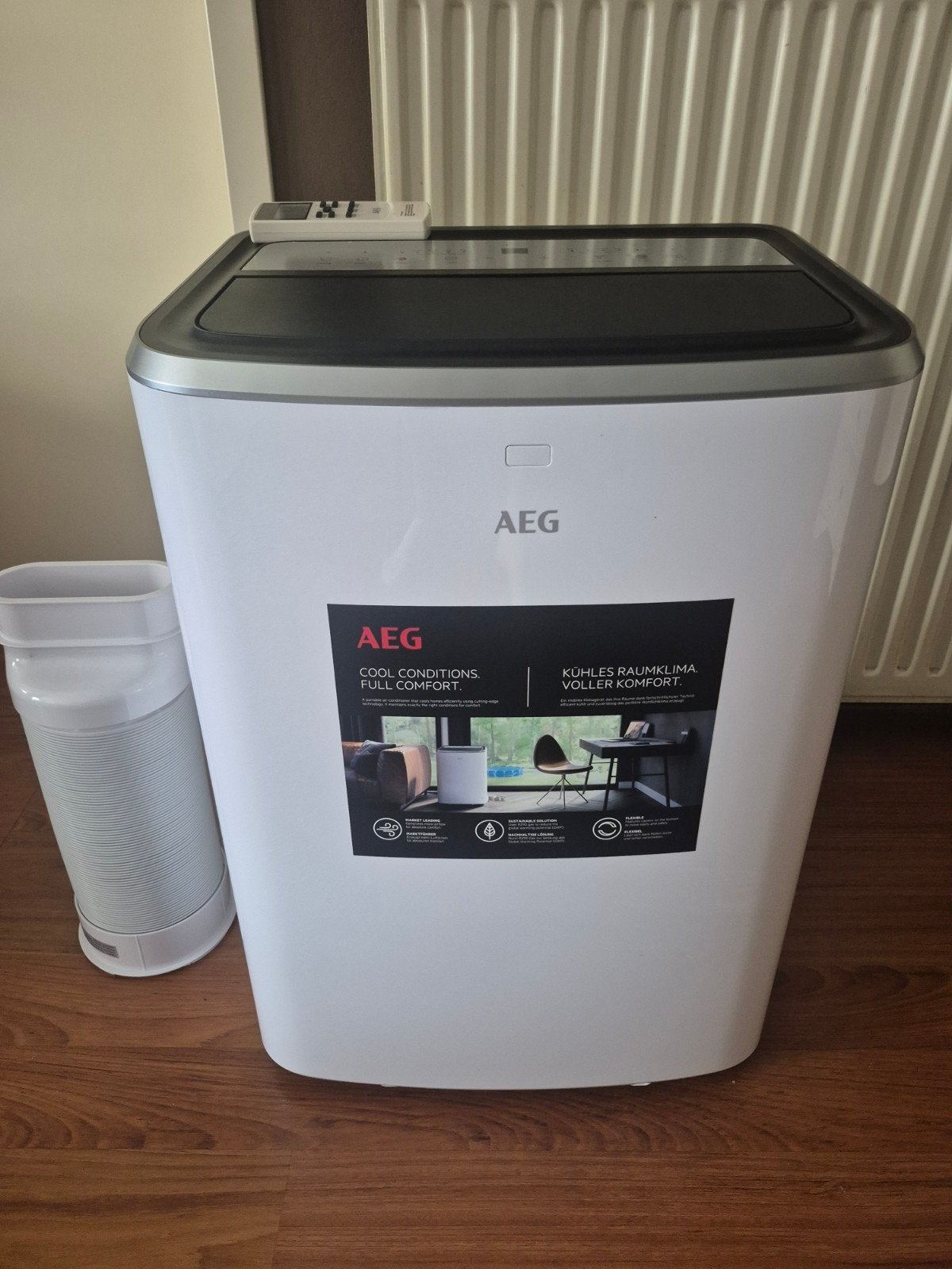 AEG Mobiele Airco AXP26U338CW - Koelen en Ontvochtigen, Ophalen, Minder dan 60 m³, Timer, 3 snelheden of meer