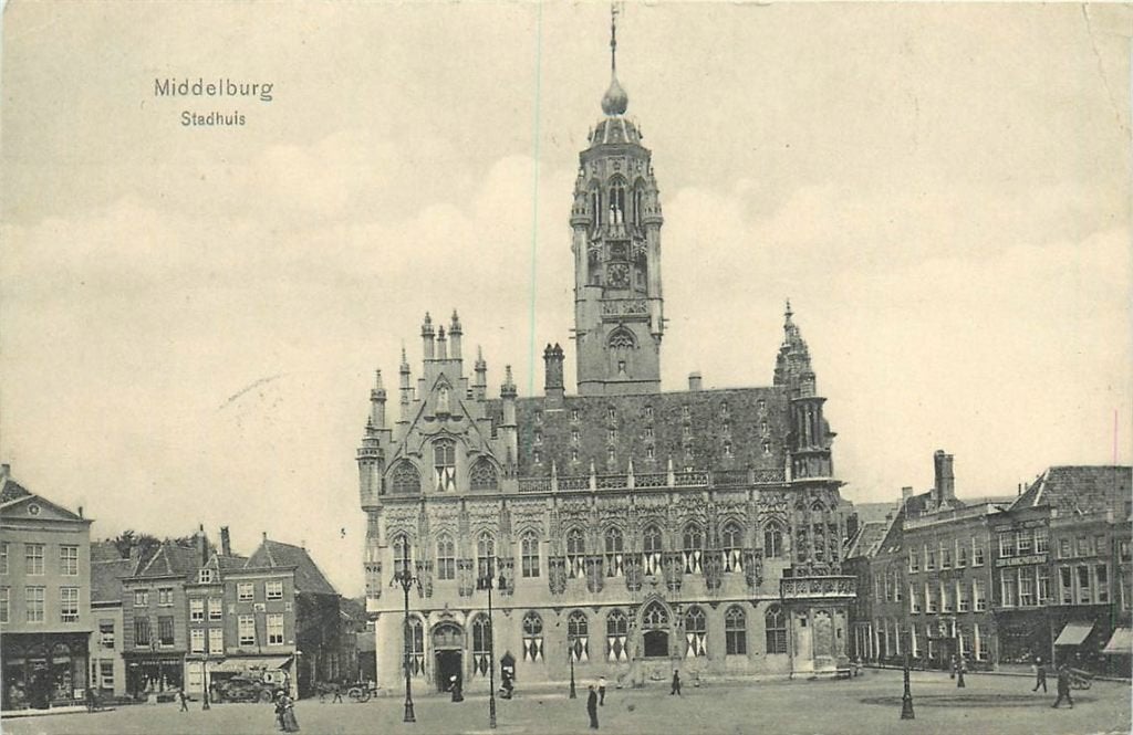 701-390-025 Middelburg Stadhuis, Verzenden, Voor 1920, Zeeland