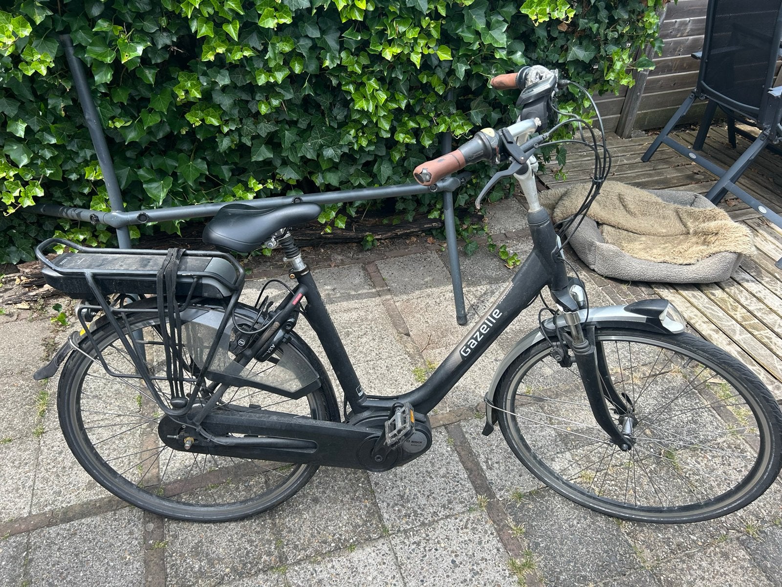 Gazelle e-bike opknapper - accu 40-45 km actieradius, Fietsen en Brommers, Elektrische fietsen, Ophalen of Verzenden, Gebruikt