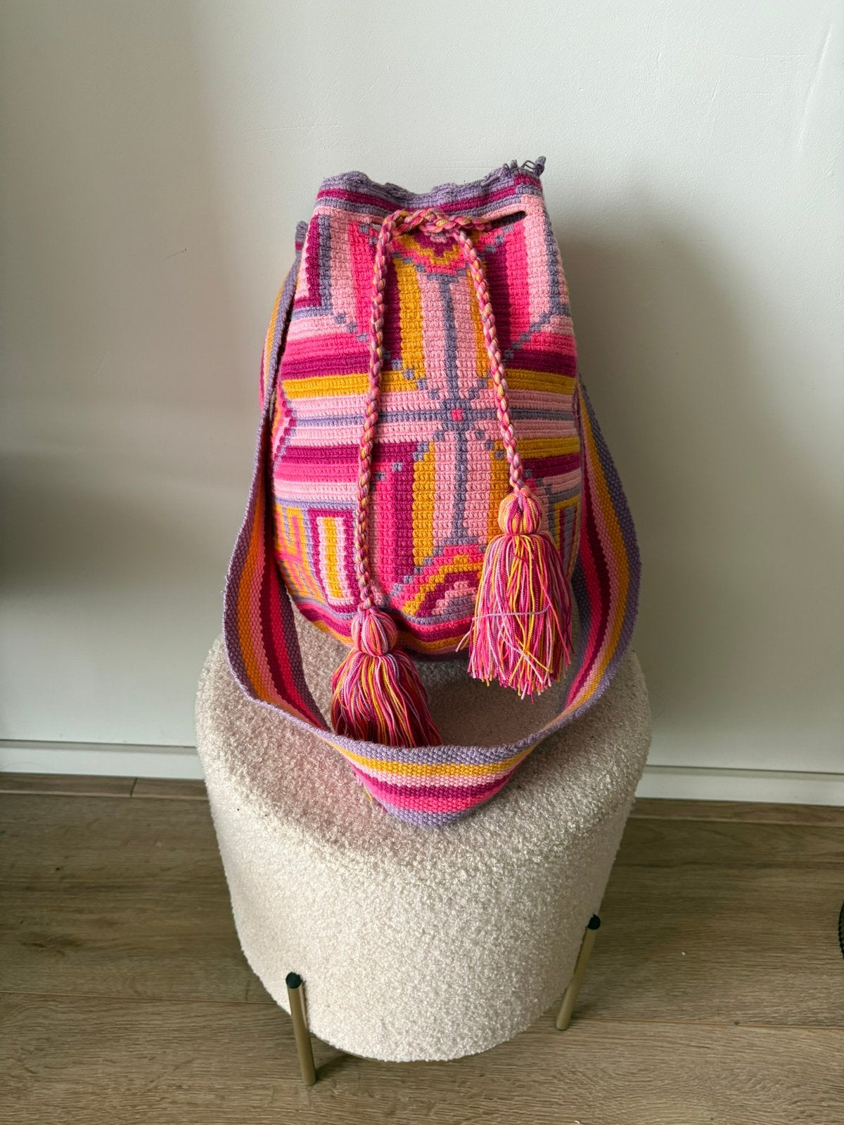 Wayuu mochila tas - roze, geel, paars - nieuw, Ophalen of Verzenden, Nieuw, Roze