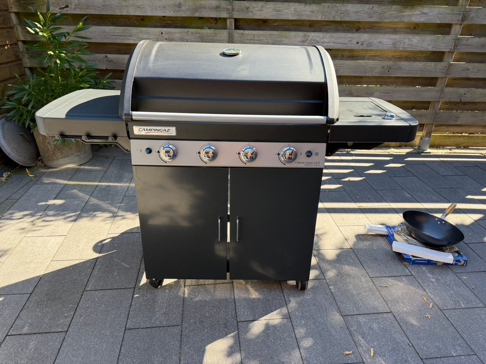 Campingaz 4 Series Classic LS gasbarbecue + accessoires, Ophalen, Gebruikt