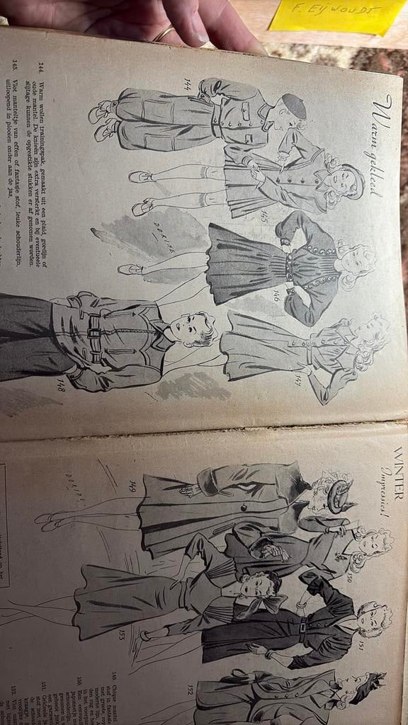 Moeder 1945-1946 tijdschriften breien mode oorlog, Ophalen of Verzenden, 1940 tot 1960, Tijdschrift