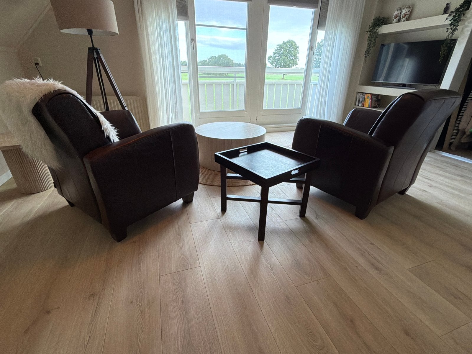 Twee leren fauteuils, bruin, Ophalen, Zo goed als nieuw, Leer, 75 tot 100 cm