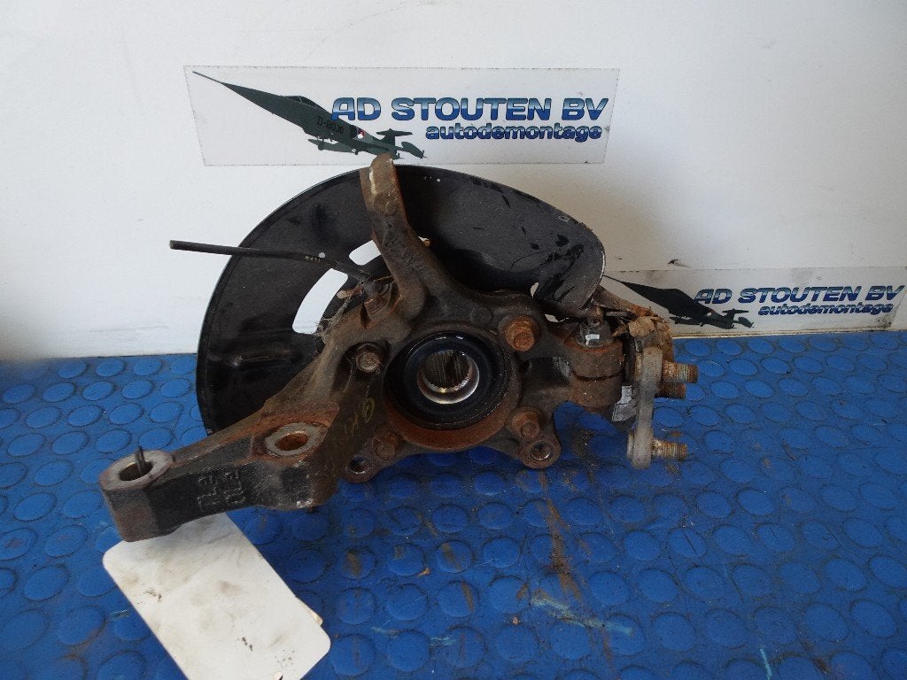 Fusee Rechts Voor Hyundai Tucson (TL) (2015-06/2020-09), Hyundai Motor Deutschland GmbH, Gebruikt, Hyundai, Kaiserleipromenade 5, Offenbach am Main 63067, , Duitsland