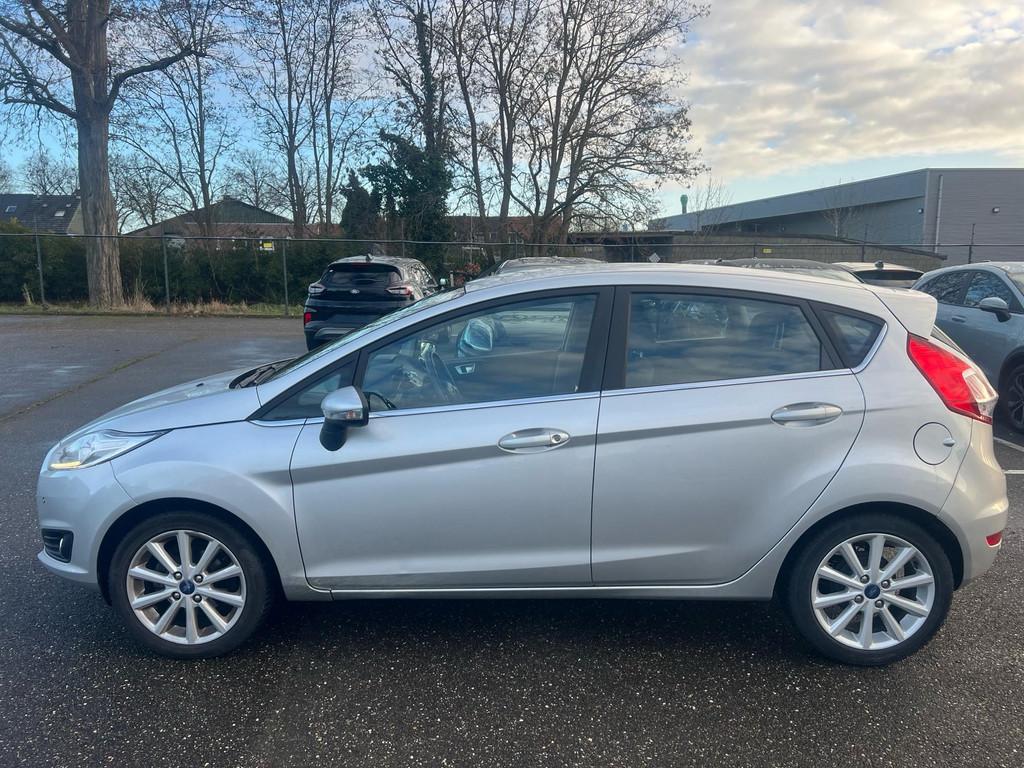Ford Fiesta 1.0 EcoBoost Titanium | Voorruitverwarming | Dea, Auto's, Voorwielaandrijving, 12 maanden, Euro 6, 23 km/l